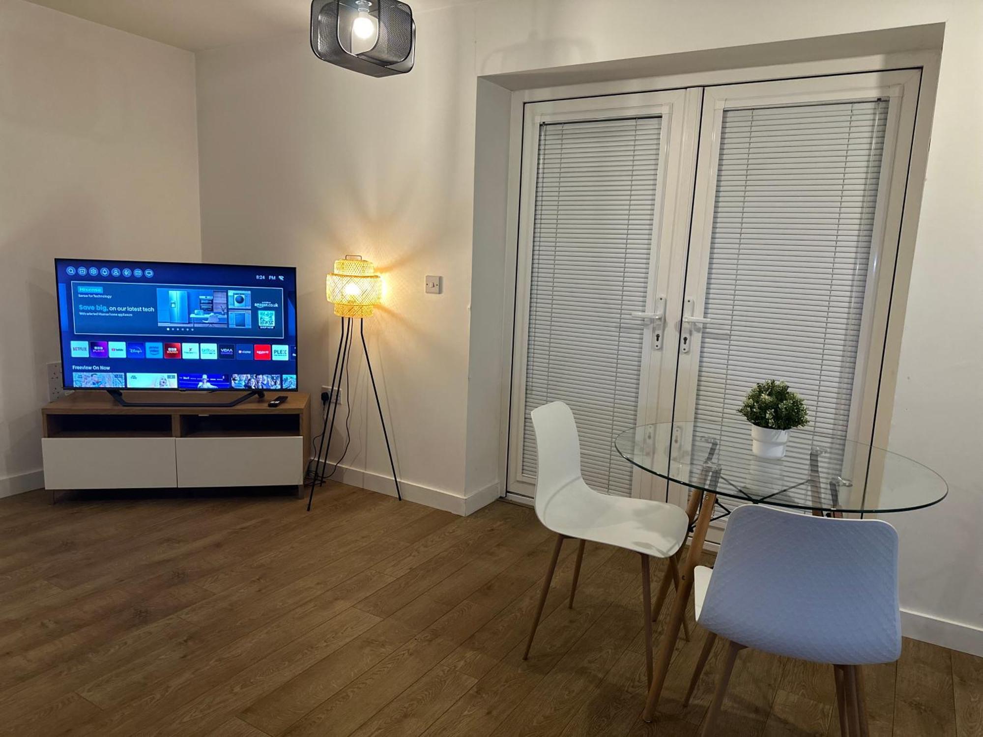 Apartment Luxury Modern Apartment-flat London Rainham (Greater London)